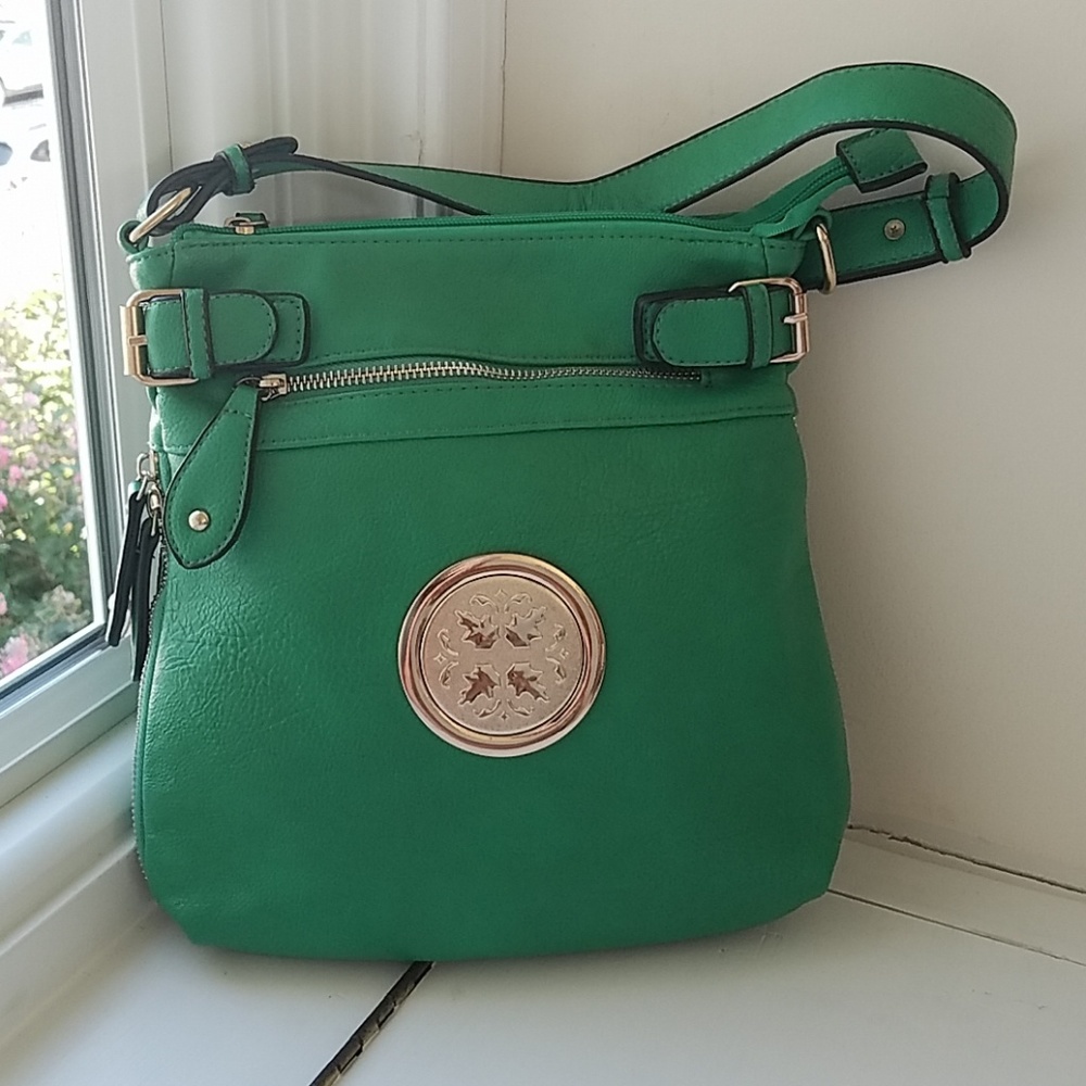 Purse - Picture 2 of 4